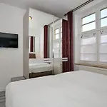 Residenz Unter Den Linden 12 *